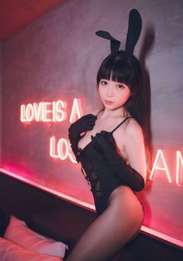 夏天19岁的肖像