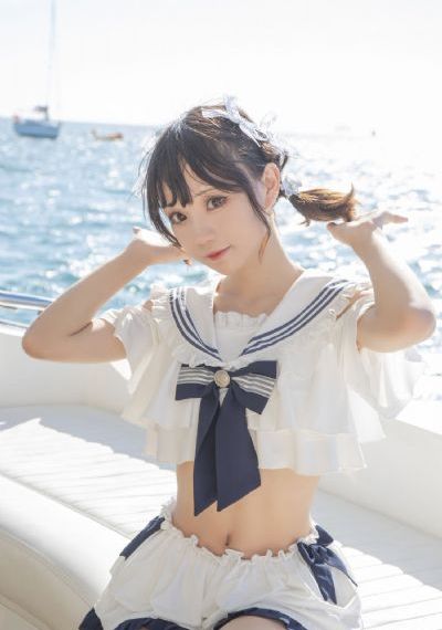 绿茵场外